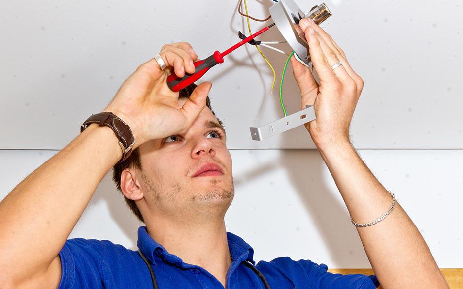 électricien urgence Versailles
